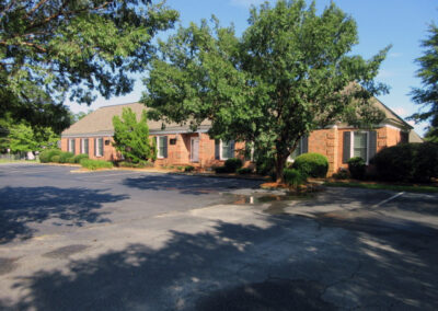 Gary Culbertson - Plastic Surgeon - Front of Office - View 2